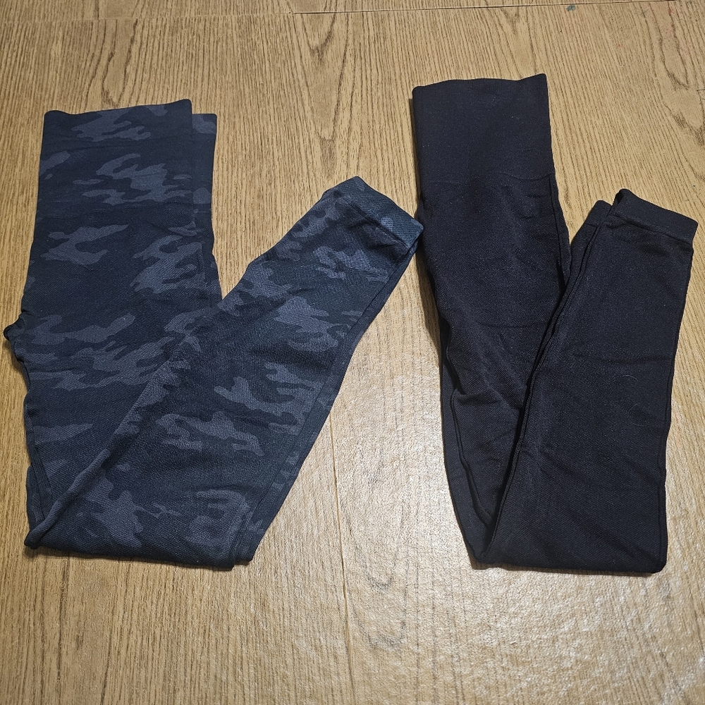 Spanx Leggings Camo Black Small